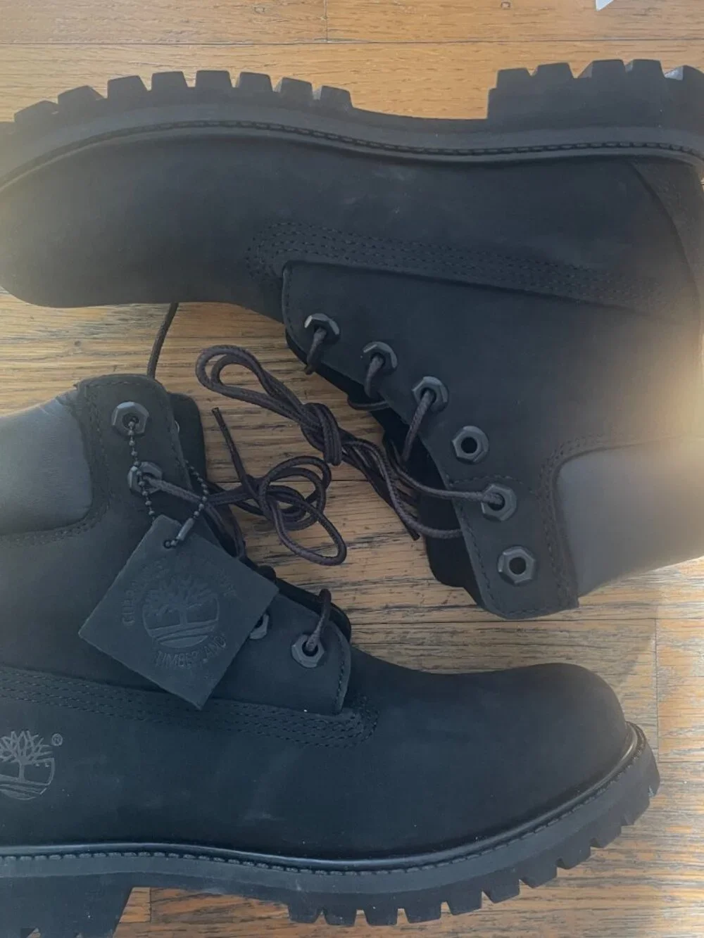 Timberland Premium 6-Inch Waterproof Boots in Black Nubuck Size 6